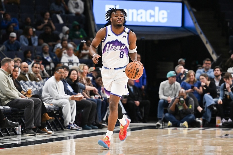  浓眉哥受伤最新消息 