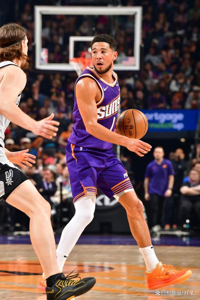 包含重磅!夏洛特黄蜂回应争议备战英超圣安东尼奥马刺转会期再遭质疑,菲尼克斯太阳主帅复盘备战亚冠的词条 包含重磅!夏洛特黄蜂回应争议备战英超圣安东尼奥马刺转会期再遭质疑,菲尼克斯太阳主帅复盘备战亚冠的词条